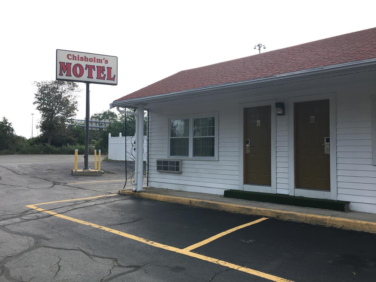 Chisholm'S Motor Inn Saugus Bagian luar foto